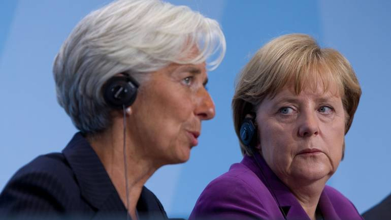 Mέρκελ-Λαγκάρντ θέτουν επί τάπητος το ελληνικό χρέος