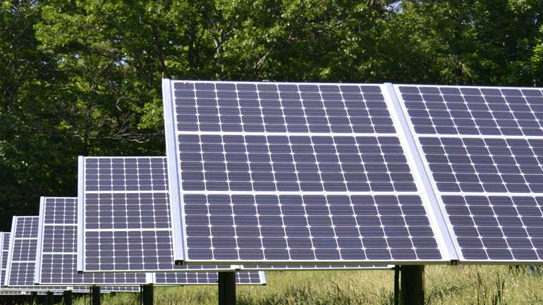 Οι υπερβολικές καθυστερήσεις πληρωμών «σκοτώνουν» τα φωτοβολταϊκά