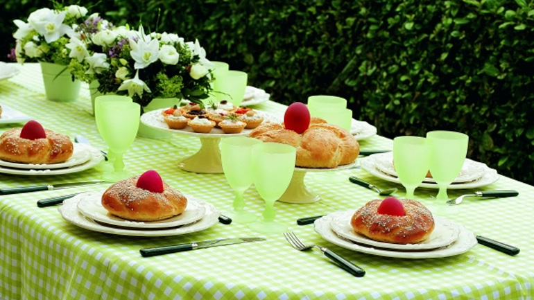 Ελαφρώς μειωμένο εφέτος το κόστος του πασχαλινού τραπεζιού