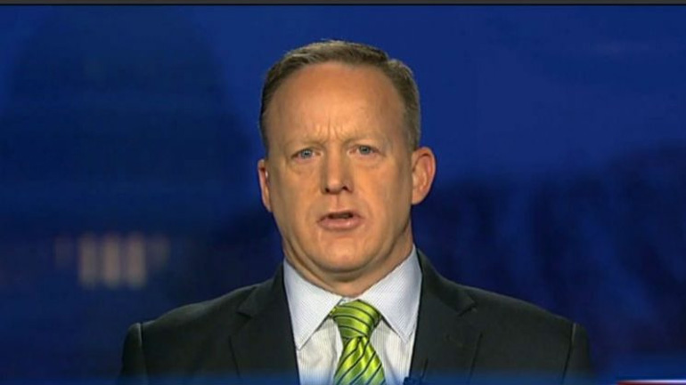 Σπάισερ: Απογοήτευσα τον πρόεδρο συγκρίνοντας τον Άσαντ με τον Χίτλερ