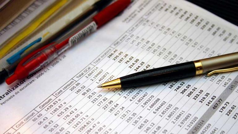 Απέχουν σήμερα οι συμβολαιογράφοι