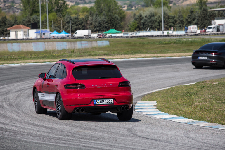 H Porsche Macan turbo