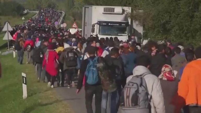 Η Πολωνία επεξεργάζεται ρυθμίσεις για την κράτηση των μεταναστών στα σύνορα