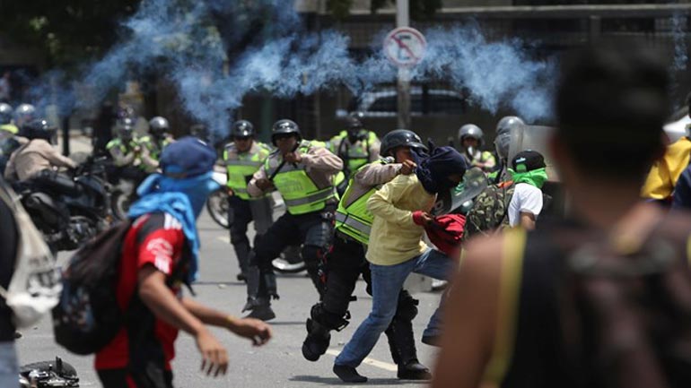 Και πέμπτος νεκρός στις διαδηλώσεις της Βενεζουέλας