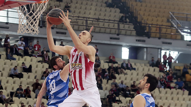Πρώτος στη Basket League ο Ολυμπιακός, 93-45 την Κύμη
