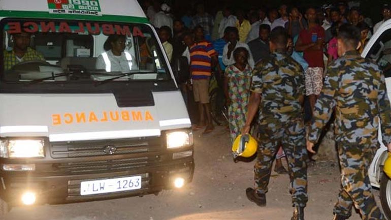 Σρι Λάνκα: Τουλάχιστον 6 νεκροί και 10 τραυματίες από την κατάρρευση χωματερής