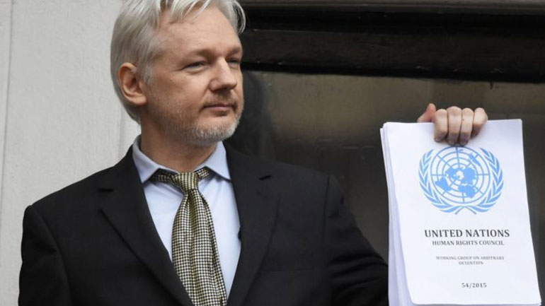 Τζούλιαν Ασάνζ: «Η επίθεση του διευθυντή της CIA κατά του WikiLeaks είναι μια επίθεση στη δημοκρατία»