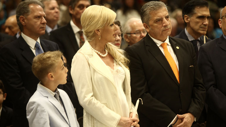 Πατούλης: Το μήνυμα της Αναστάσεως να σημάνει την αναγέννηση της πατρίδας μας