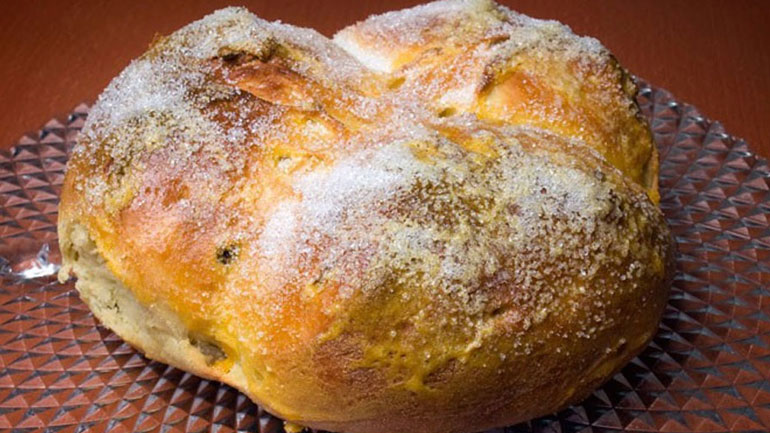 Αρωματικό ψωμί για το Πάσχα