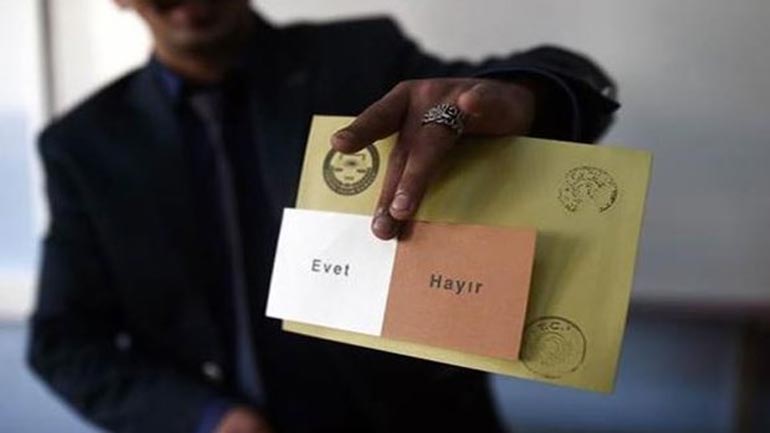 “Το ναι δεν κέρδισε όσες ψήφους αναμέναμε” – βαρόμετρο η Πόλη – “όχι” στην πρωτεύουσα