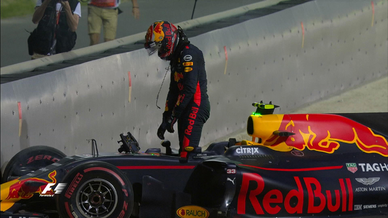 Ο Max Verstappen μόλις έχει εγκαταλείψει...