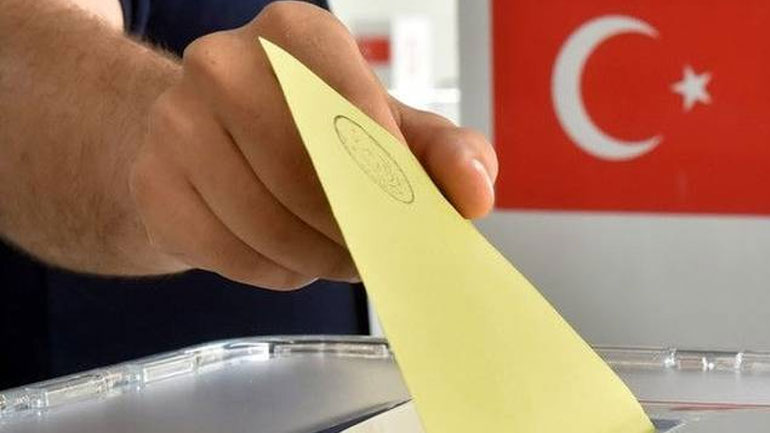 Το Ανώτατο Εκλογικό Συμβούλιο της Τουρκίας επιβεβαιώνει τη νίκη του “ναι”