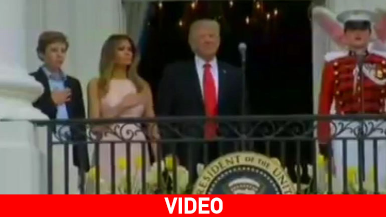 H Μελάνια έβαλε τον… ξεχασιάρη Τραμπ στη θέση του!