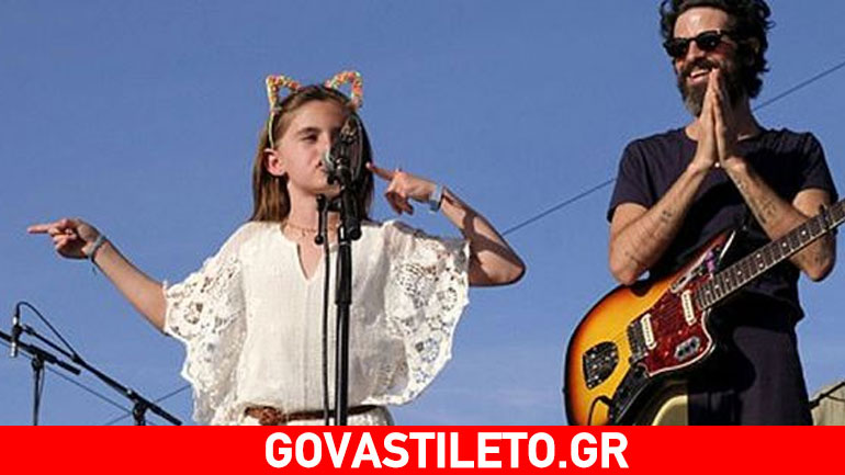 Η κόρη της Alessandra Ambrosio έκανε το ντεμπούτο της στο τραγούδι στη σκηνή του Coachella!