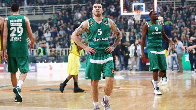 Η απογοήτευση ήταν ευδιάκριτη στα πρόσωπα των παικτών του Παναθηναϊκού μετά τη λήξη του ματς