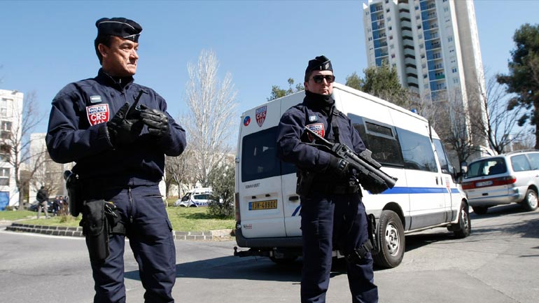 Γαλλία: Δύο συλλήψεις υπόπτων για επίθεση στις προεδρικές εκλογές