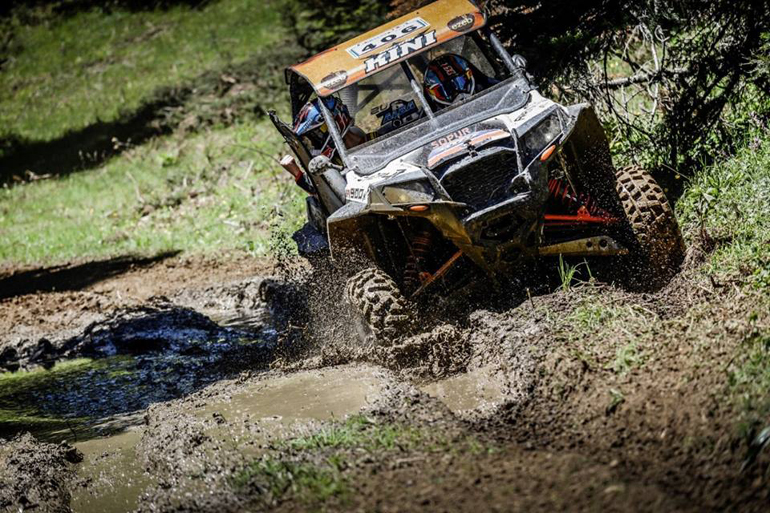 Ο αγώνας έχει πολύ... λάσπη!