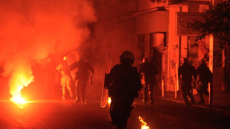 Εκτονώθηκε η ένταση στο Πολυτεχνείο- Άνοιξε ξανά η Πατησίων