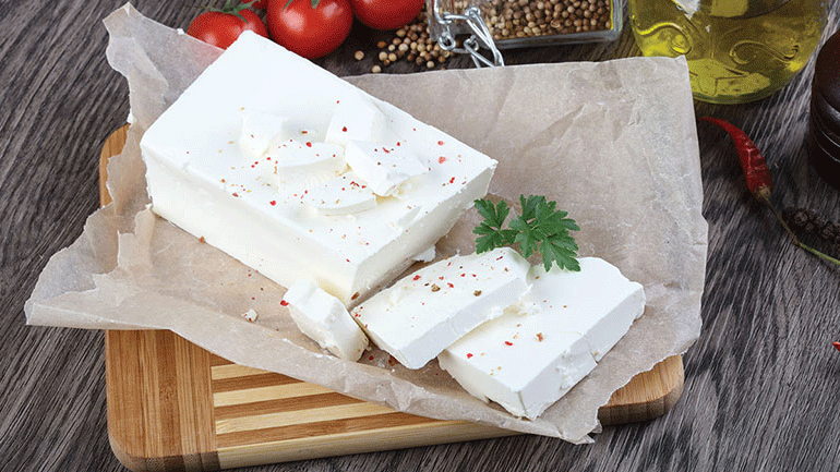 Το ΓΕΩΤΕΕ κατηγορεί την κυβέρνηση για αποτυχία προστασίας της φέτας