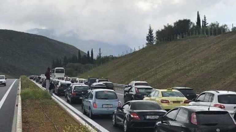 Συγγνώμη για το μποτιλιάρισμα από την Ιονία Οδό