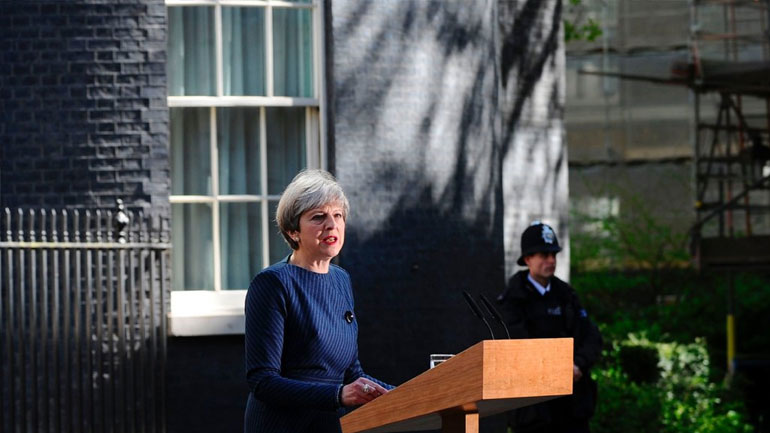 Ο κύβος ερρίφθη: Εκλογές στις 8 Ιουνίου