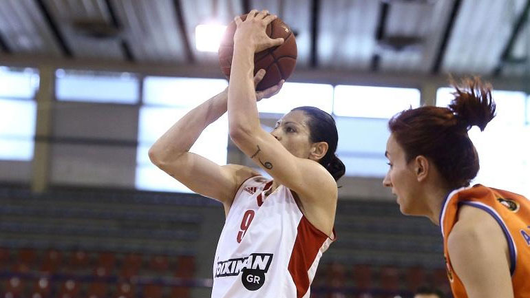 Mπάσκετ: Διά… περιπάτου στους τελικούς τα κορίτσια του Ολυμπιακού