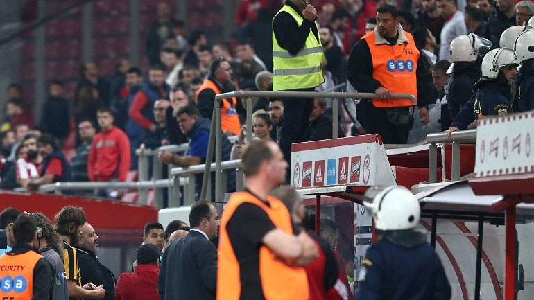 Σε απολογία από την ΕΠΟ ο Ολυμπιακός, άμεσος κίνδυνος για αφαίρεση βαθμών