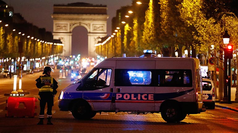 Γαλλία: Πολύ νωρίς να διευκρινιστούν τα κίνητρα της επίθεσης, τονίζει το υπουργείο Εσωτερικών