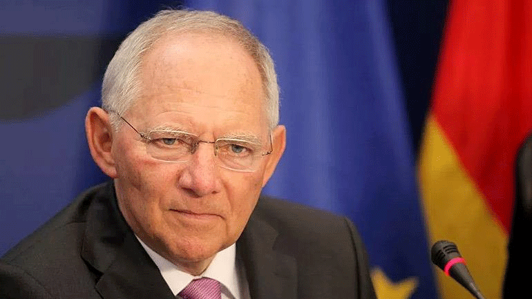 Πιο ρεαλιστικές οι προβλέψεις της ελληνικής κυβέρνησης από αυτές του ΔΝΤ, λέει ο Β. Σόιμπλε