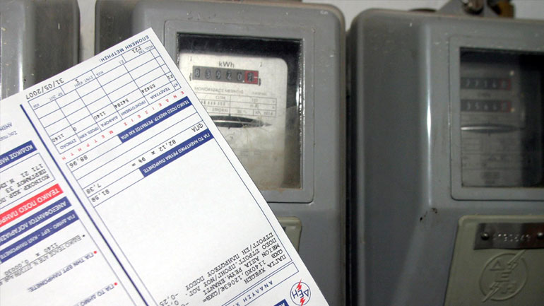 Στρεβλές χρεώσεις στους λογαριασμούς της ΔΕΗ παραδέχτηκε η ΡΑΕ