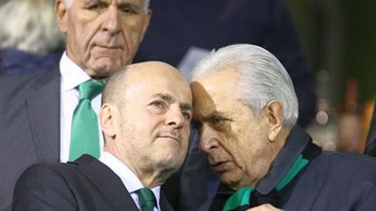 O Αλαφούζος παραδίδει τη σκυτάλη της προεδρίας του Παναθηναϊκού στον Μαυροκουκουλάκη