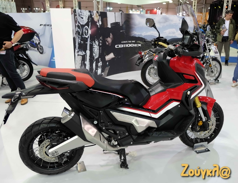 Ένα πείραμα της Honda είναι το X-ADV και δείχνει ικανό να δημιουργήσει μια κατηγορία από μόνο του 