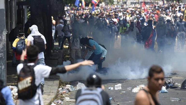 Βενεζουέλα: Ακόμα ένας νεκρός κατά τη διάρκεια διαδηλώσεων