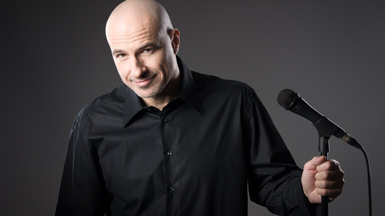 O Σίλας Σεραφείμ στο Μικρό Παλλάς