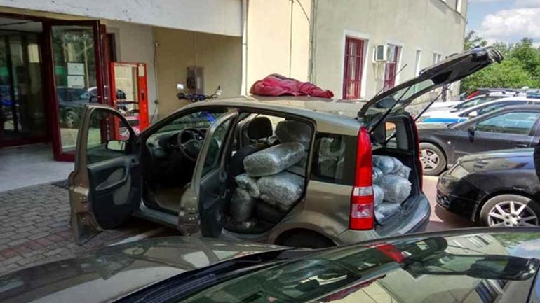 Ήπειρος: Δύο συλλήψεις για διακίνηση 155 κιλών κάνναβης