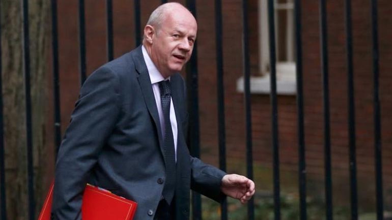 Βρετανία: Το προεκλογικό μανιφέστο των κυβερνώντων Τόρις θα επικεντρωθεί στο Brexit και σε ενεργειακά θέματα