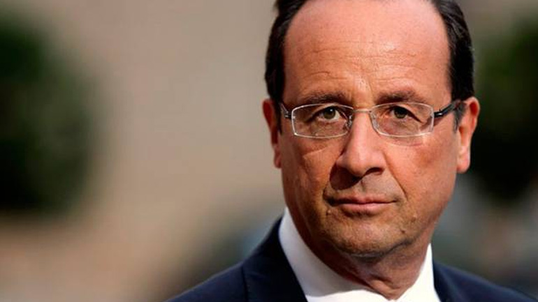 Ο Ολάντ ανακοίνωσε ότι θα ψηφίσει τον Μακρόν στον δεύτερο γύρο