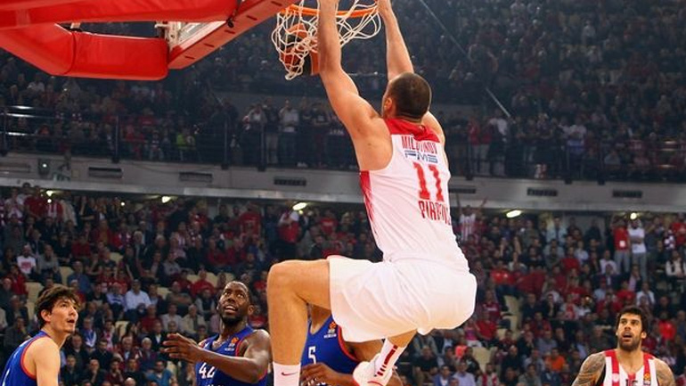 Με Μιλουτίνοφ στην Κωνσταντινούπολη ο Ολυμπιακός