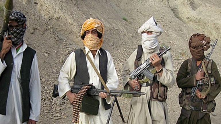 Αφγανιστάν: Ο Νίκολσον «δεν διαψεύδει» ότι η Ρωσία προμηθεύει με όπλα τους Ταλιμπάν