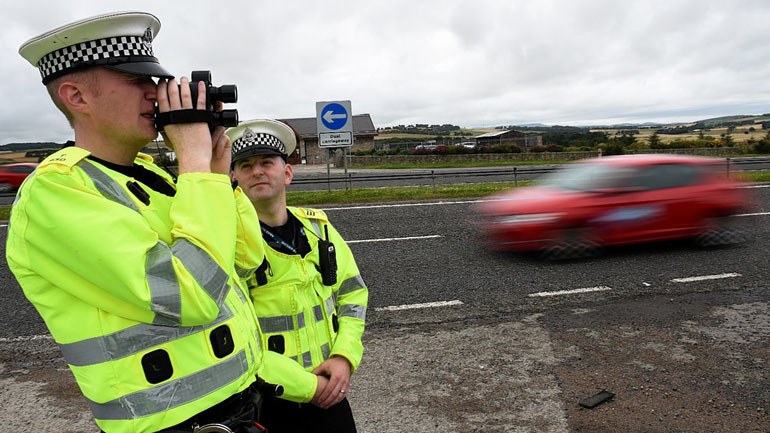 Πρόστιμα ανάλογα με το εισόδημα στη Μεγάλη Βρετανία Πρόστιμα ανάλογα με το εισόδημα στη Μεγάλη Βρετανία