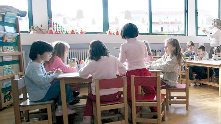 Αλλάζει η ημερομηνία εγγραφών στα νηπιαγωγεία και τα δημοτικά