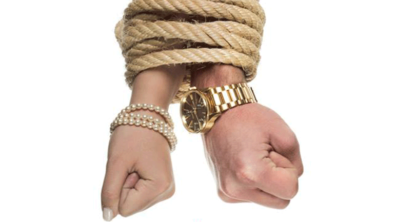 «Σφιχτά Λουριά» του Ζωρζ Φεντώ