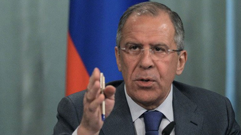 Ο Λαβρόφ καταγγέλλει την ανακοίνωση για την επίθεση με χημικά