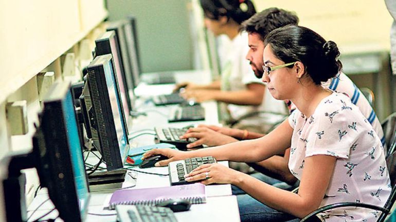 Το Πανεπιστήμιο του Νέου Δελχί σκέφτεται να προσθέσει τη «συγγραφή αναρτήσεων στο Facebook» στο μάθημα αγγλικής λογοτεχνίας