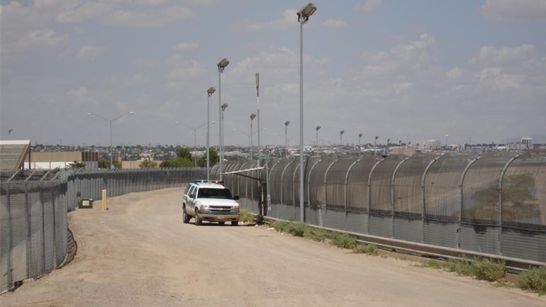 ΗΠΑ: Γερουσιαστής προτείνει τη χρηματοδότηση της ασφάλειας των συνόρων από κατασχέσεις «ναρκοδολαρίων»