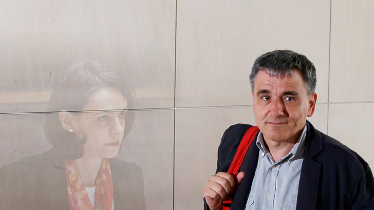 Μύρισε συμφωνία