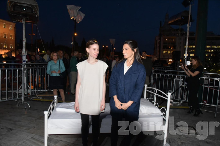 Η Μαρία Φραγκουδάκη μαζί με την αδερφή της