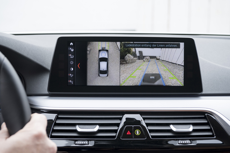 Για να μην πατήσεις την συσκευή υπάρχουν οι κάμερες που σε καθοδηγούν...