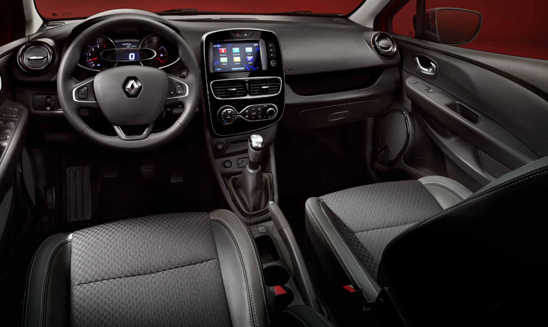 Όμορφη, ποιοτική και εργονομική η καμπίνα του Clio