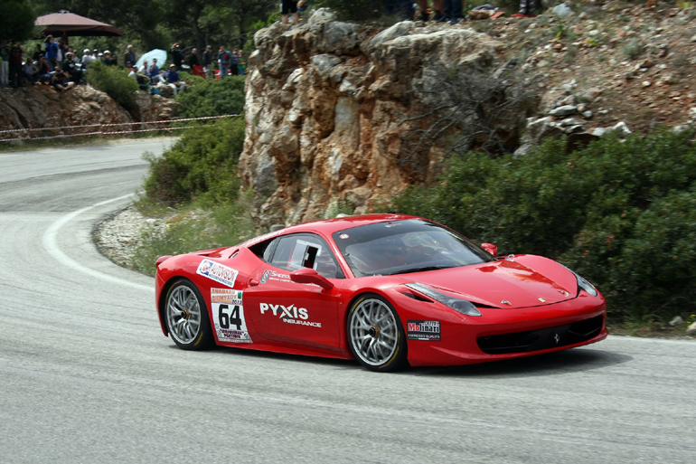 Ο Παναγιώτης Ηλιόπουλος έτρεξε με την εντυπωσιακή Ferrari 458 Challenge και προκάλεσε τον θαυμασμό του φίλαθλου κόσμου